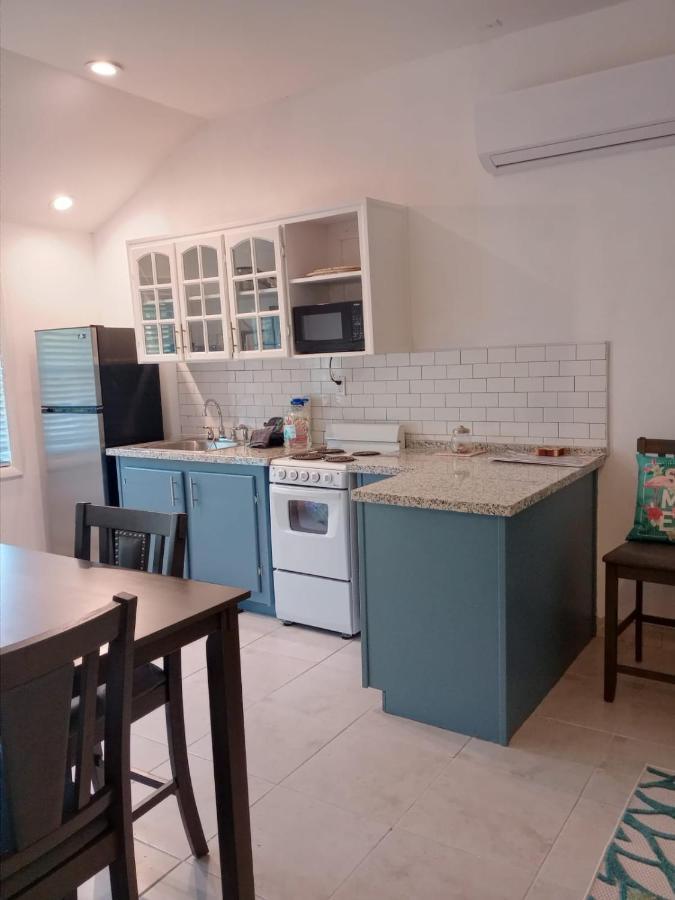 Windsor Place Hermitage Esterno foto